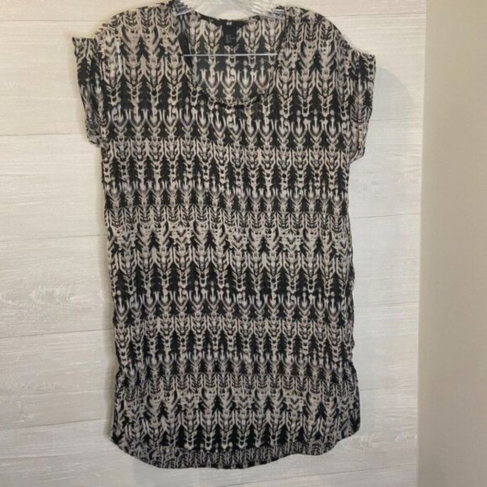 H&M Women's Scoop Neck Printed Rolled Cap Sleeve Blouse Tops - Picture 3 of 6